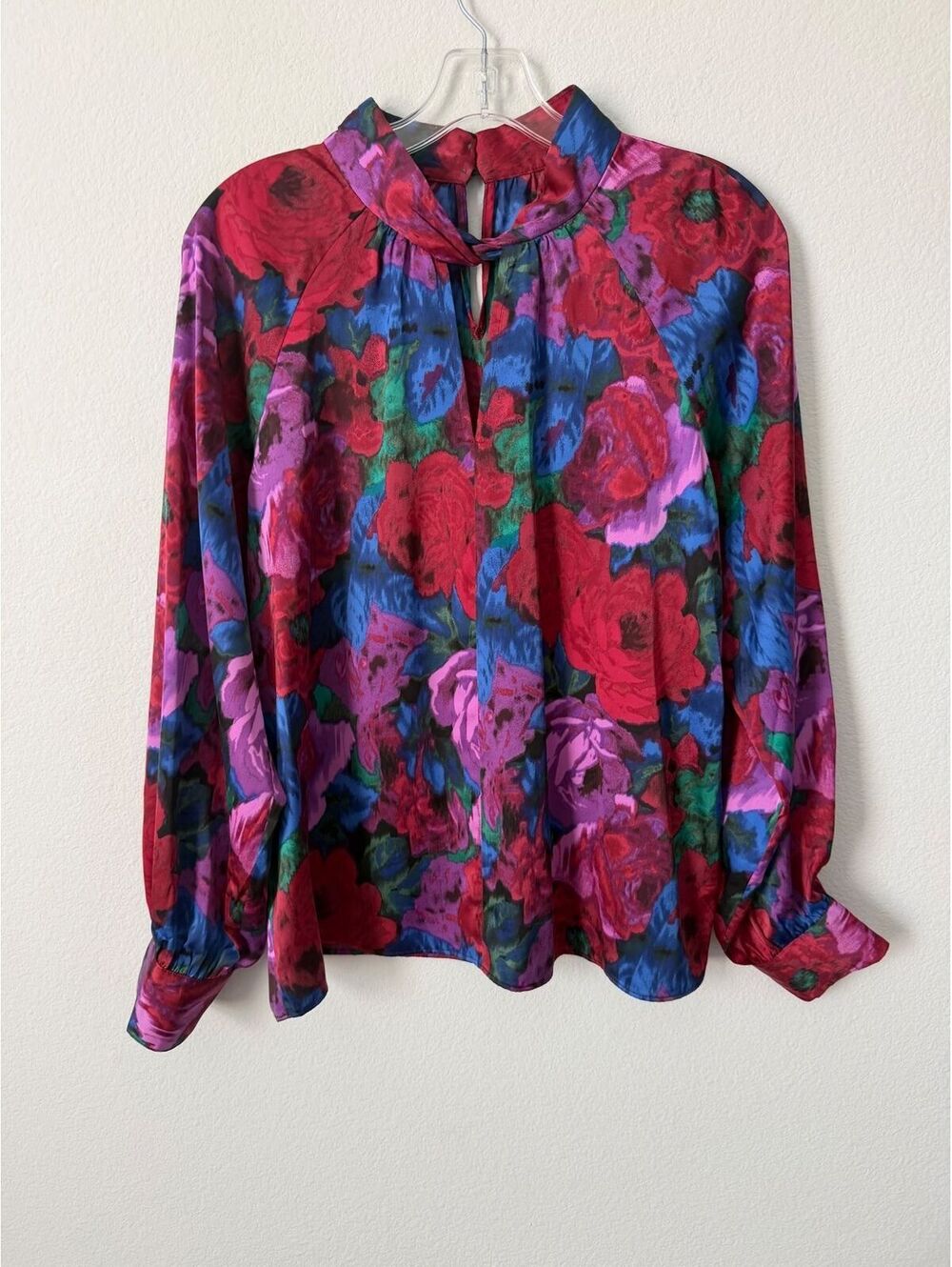 Talbots NWT Long Sleeve Keyhole Neck Multicolor Floral Satin Blouse Size M
